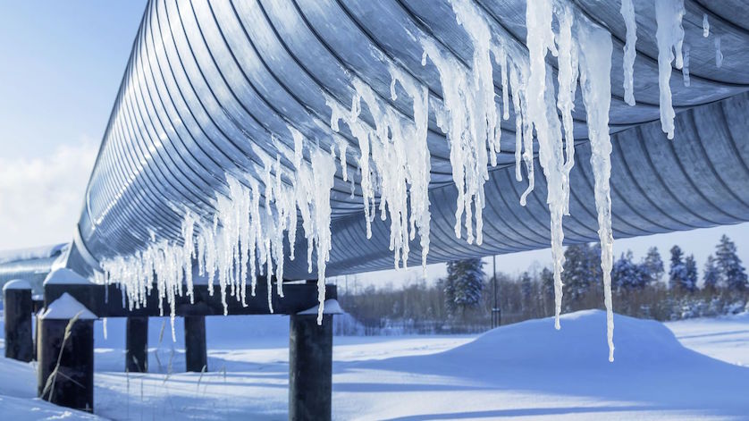 Icicles on a pipeline